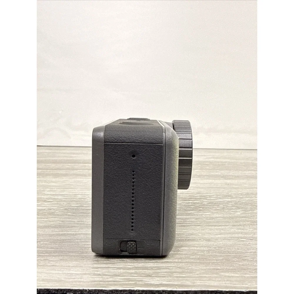 DJI Osmo Action 1st Gen 4K Camera AC001 Action Camera - Gray